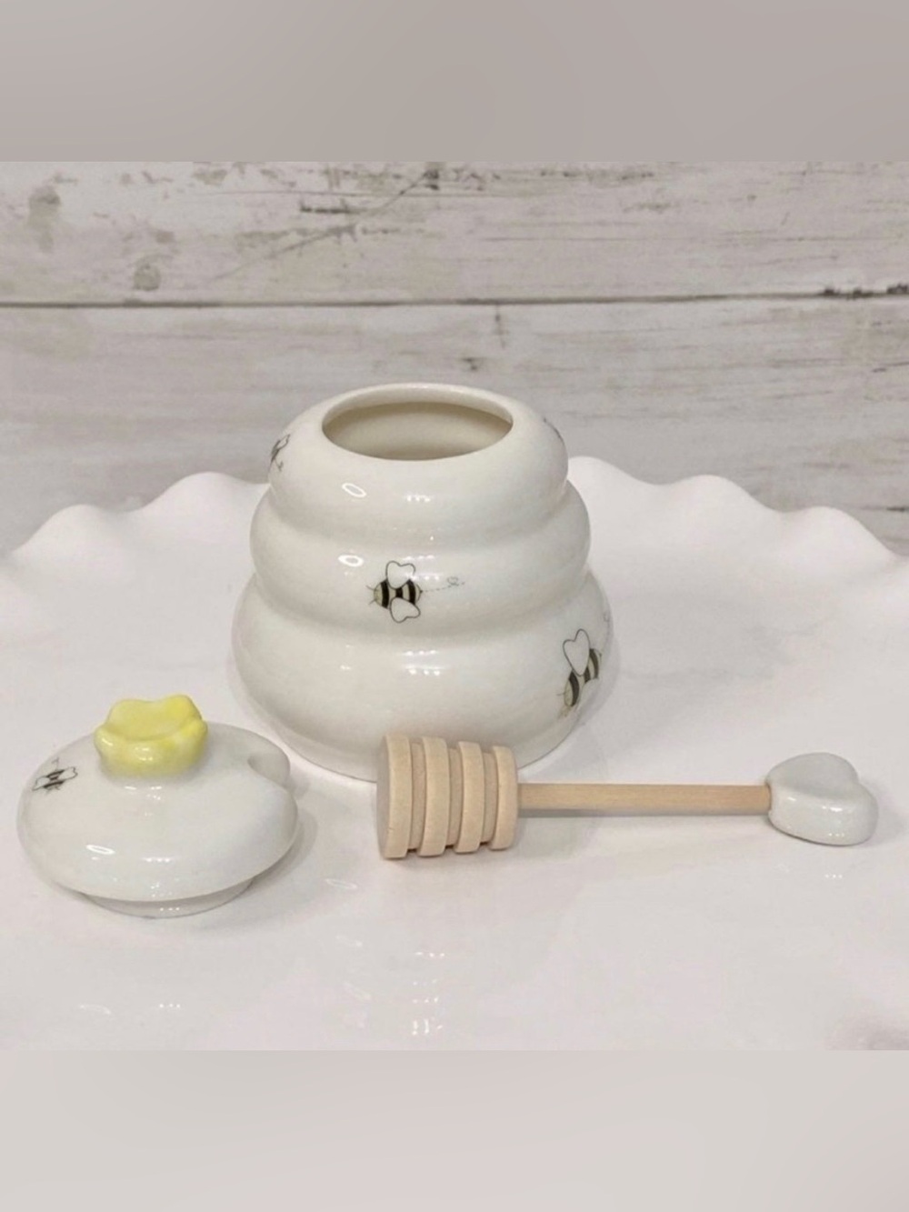 NWOT Ceramic Mini Honey Pot w Wooden Dipper